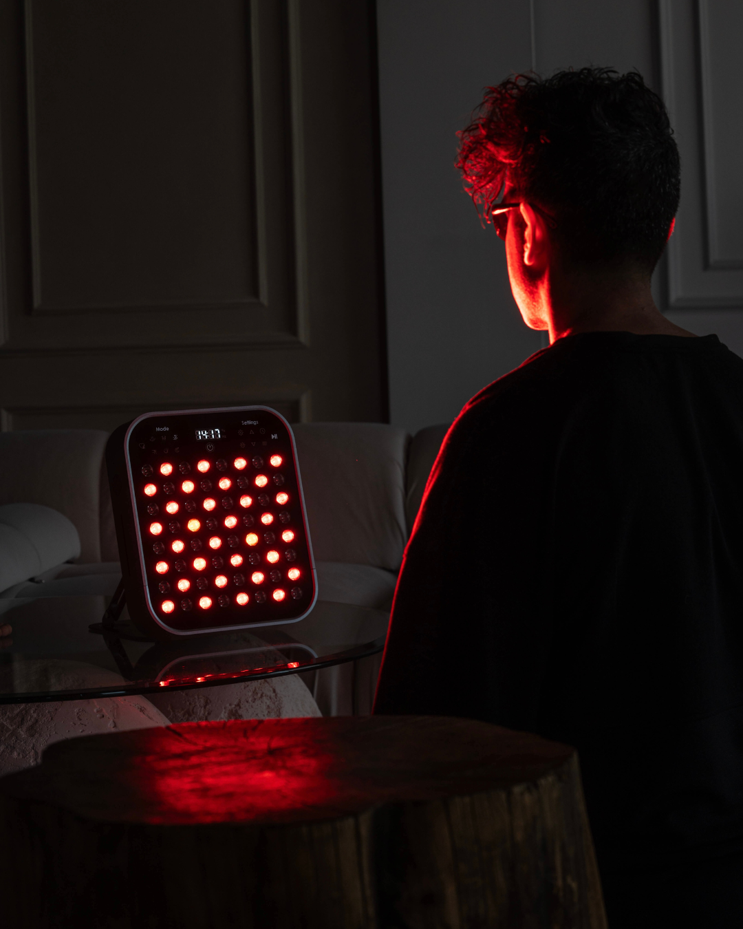 Red light Therapy - The Small Panel (Pain Relief, Muscle Recovery and Skin Rejuvenation)