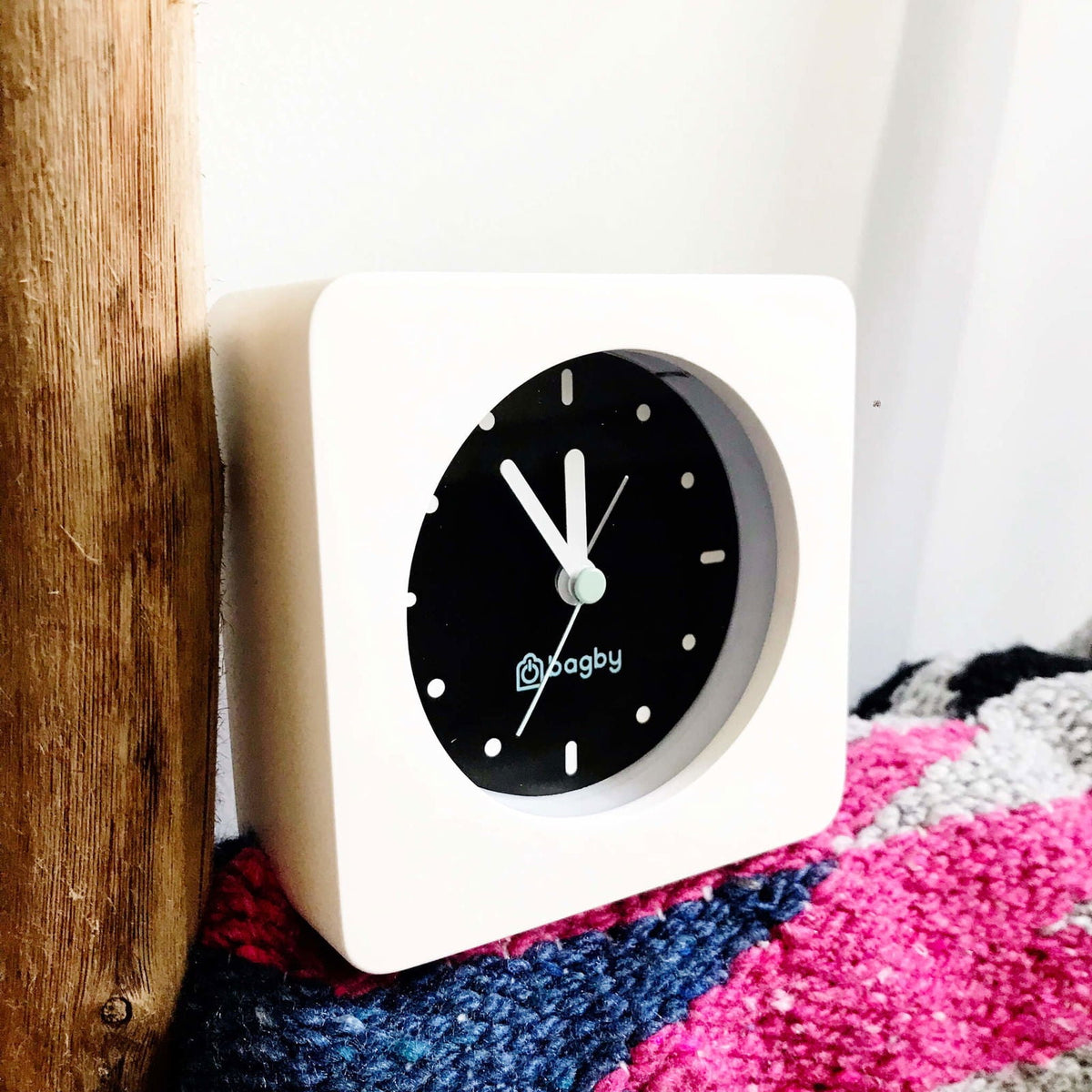 Bagby MINIMALIST - Silent Alarm Clock - Help you sleep better and wake up refreshed