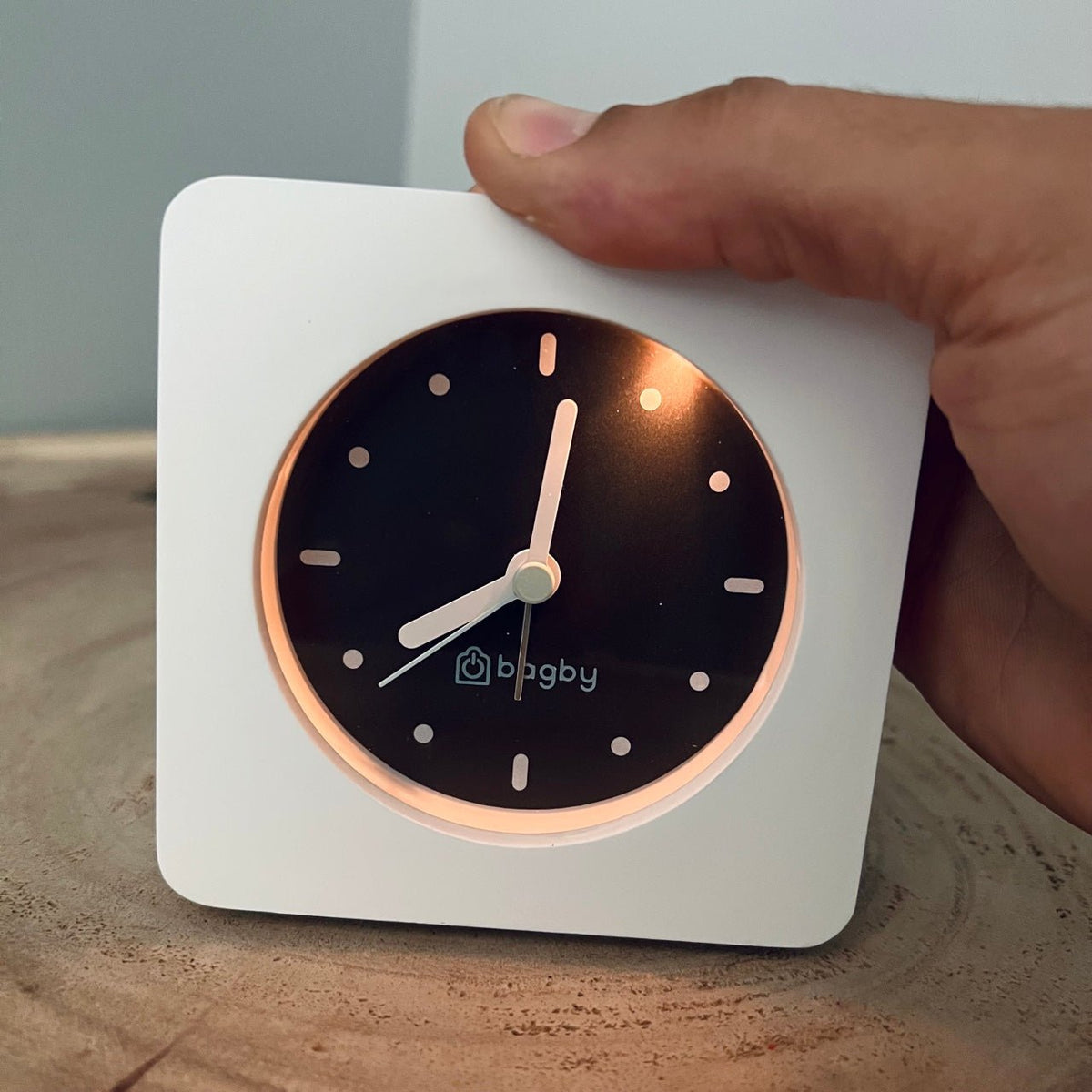Bagby MINIMALIST - Silent Alarm Clock - Help you sleep better and wake up refreshed