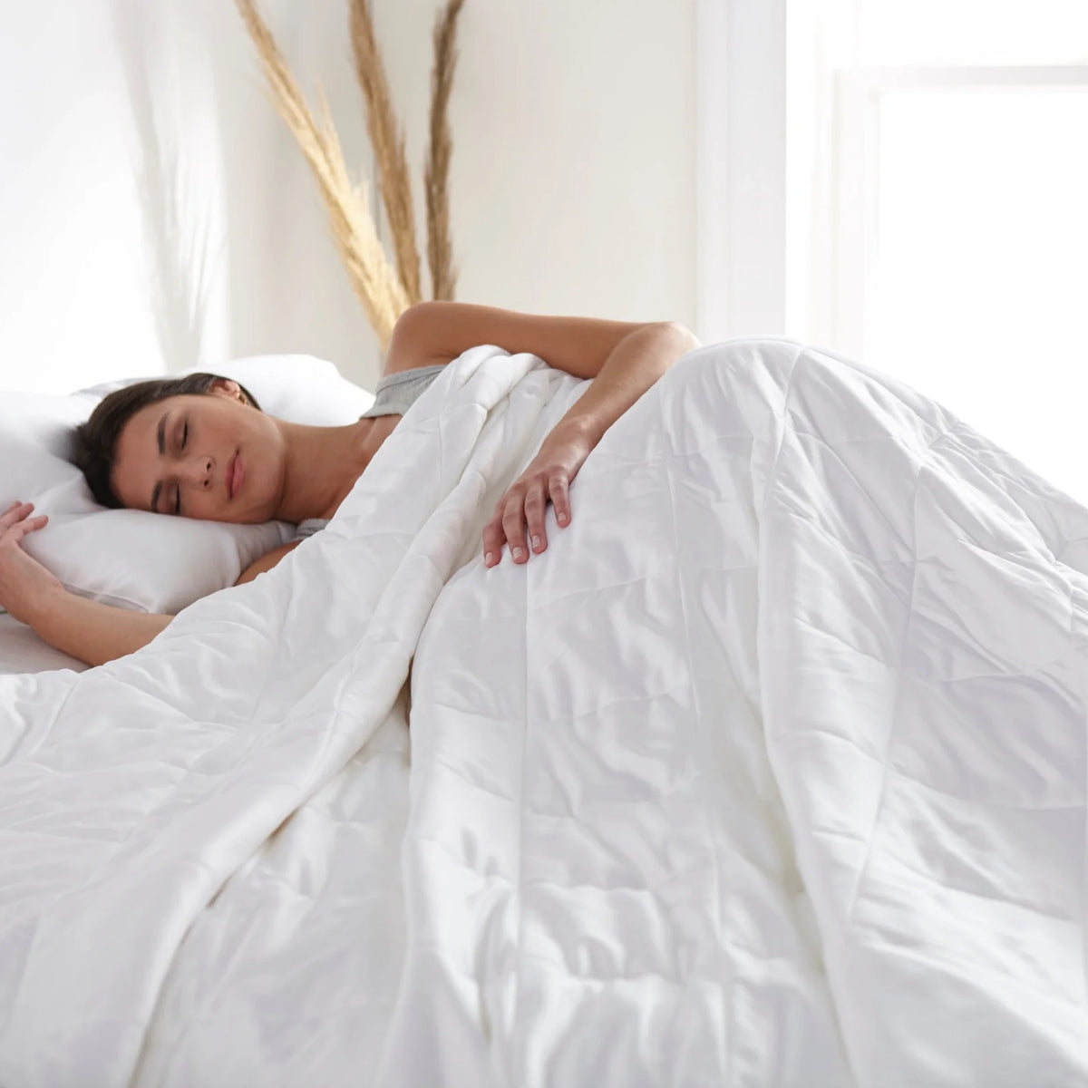 Duvet Comforter - Breathable Cloud-Soft, Weightless Comfort