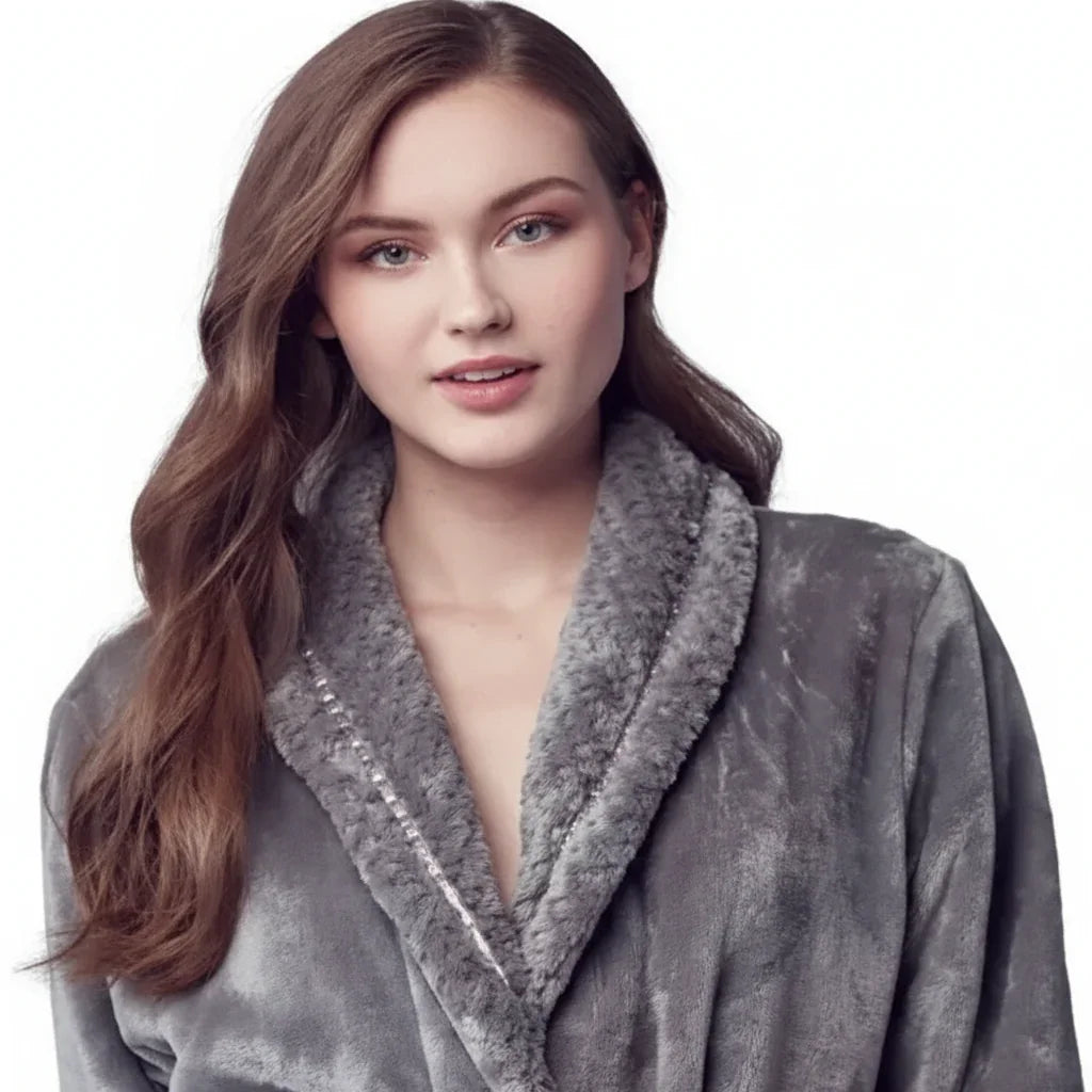 Women's Ultra Soft Plush Bathrobe - (Sizes S/M–2XL/3XL · Machine Washable)