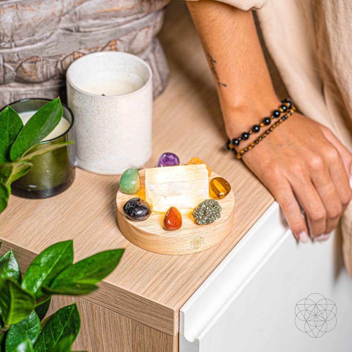 Money-Magnet Lamp - Manifest Energy Towards Attracting Abundance