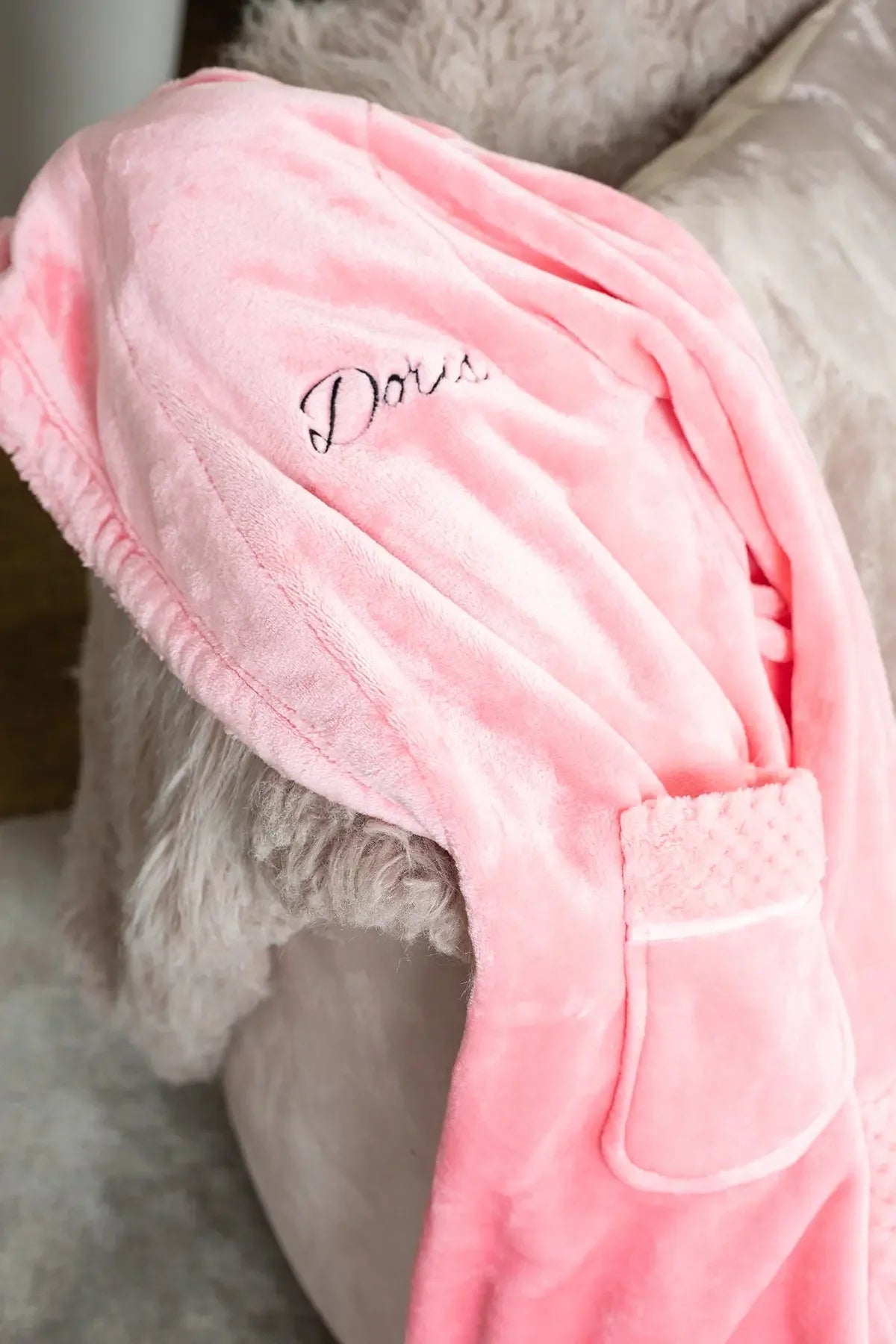 Women's Ultra Soft Plush Bathrobe - (Sizes S/M–2XL/3XL · Machine Washable)