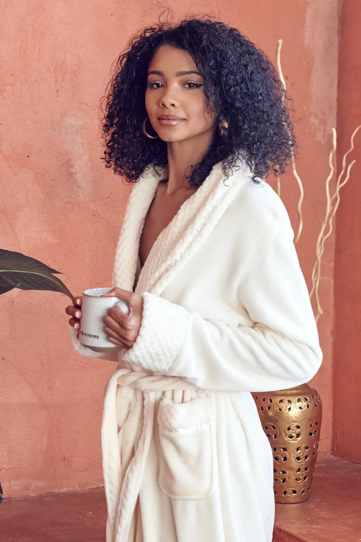 Women's Ultra Soft Plush Bathrobe - (Sizes S/M–2XL/3XL · Machine Washable)
