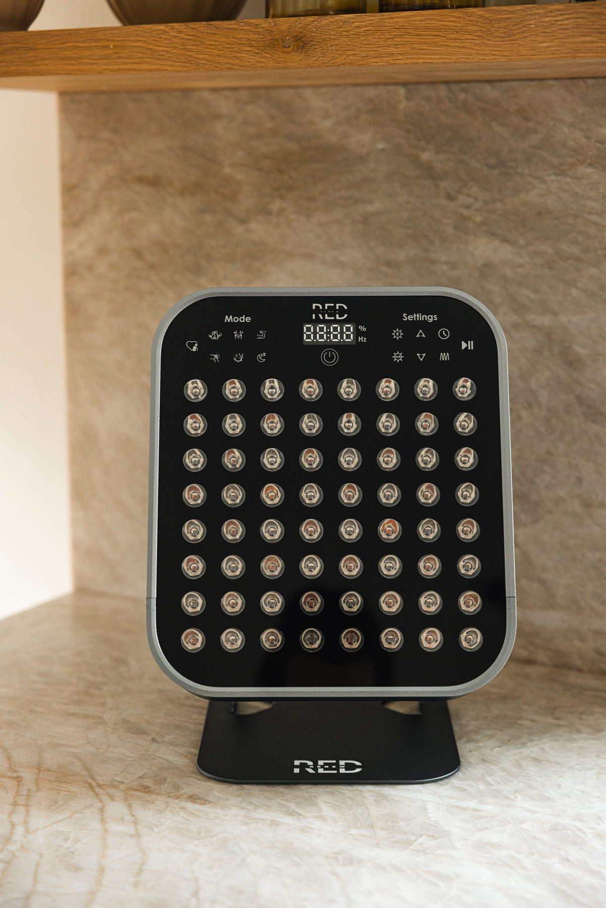 Red light Therapy - The Small Panel (Pain Relief, Muscle Recovery and Skin Rejuvenation)