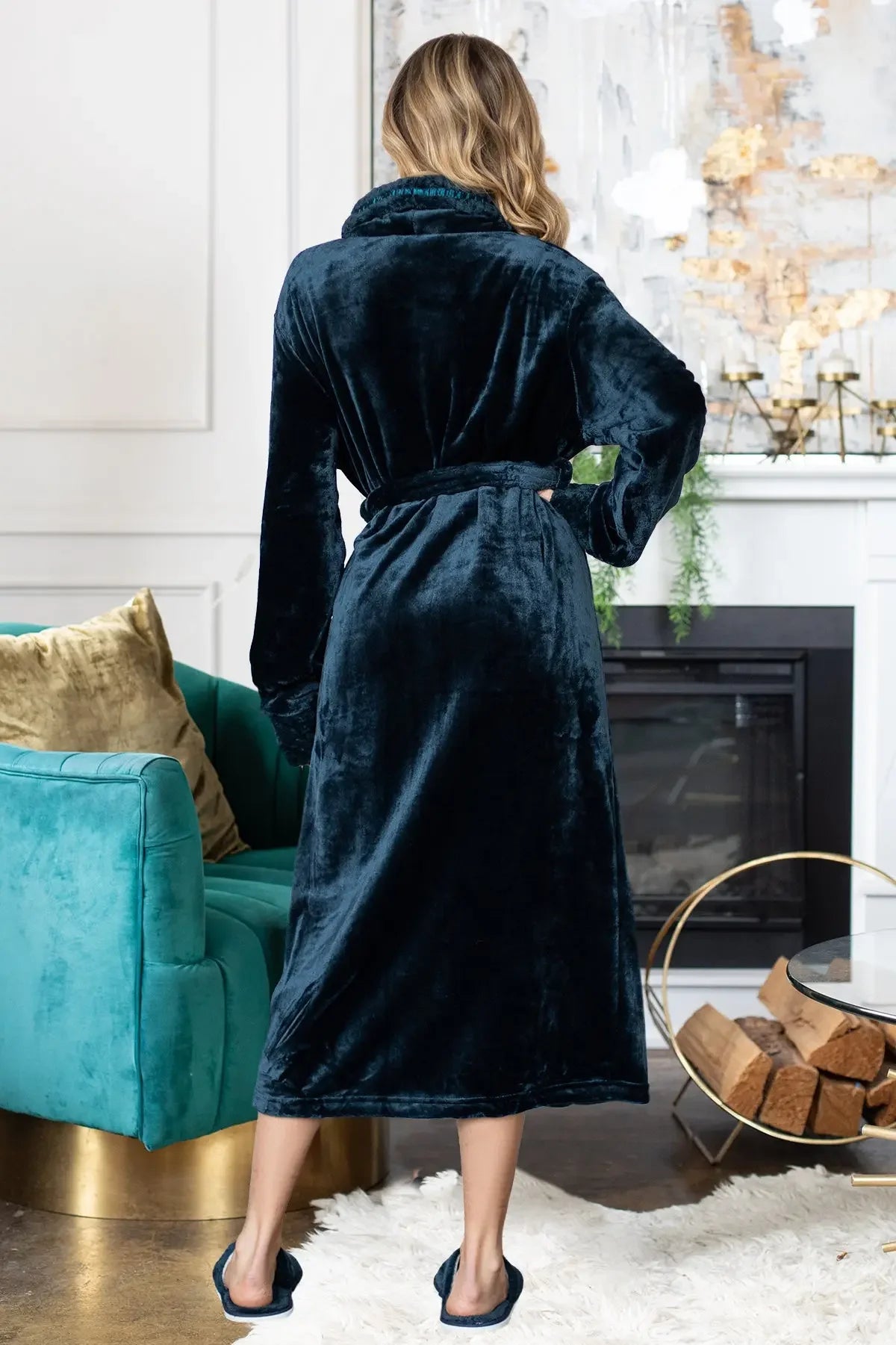 Women's Ultra Soft Plush Bathrobe - (Sizes S/M–2XL/3XL · Machine Washable)