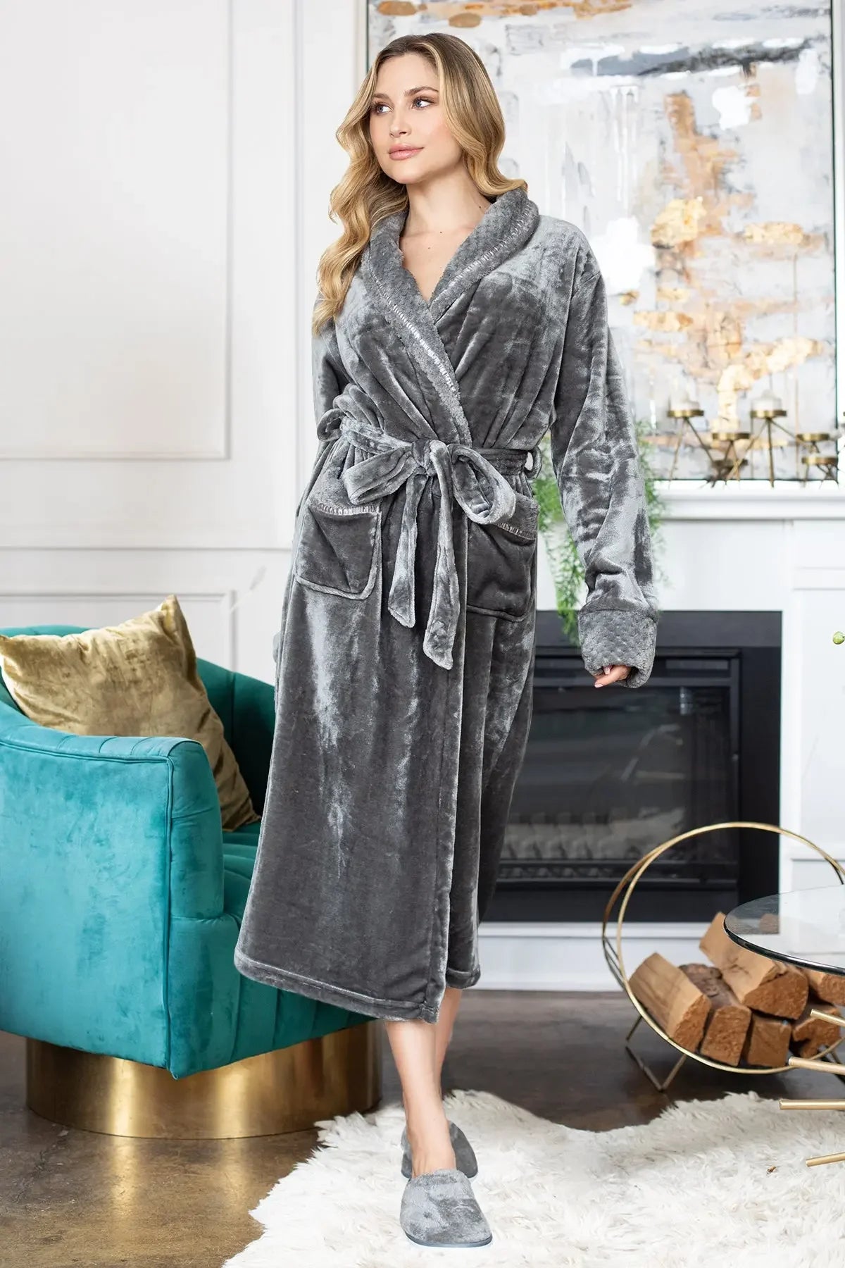 Women's Ultra Soft Plush Bathrobe - (Sizes S/M–2XL/3XL · Machine Washable)