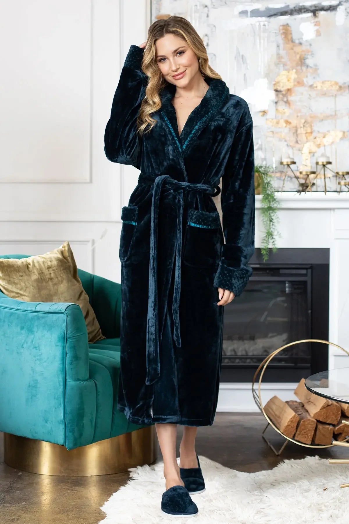 Women's Ultra Soft Plush Bathrobe - (Sizes S/M–2XL/3XL · Machine Washable)